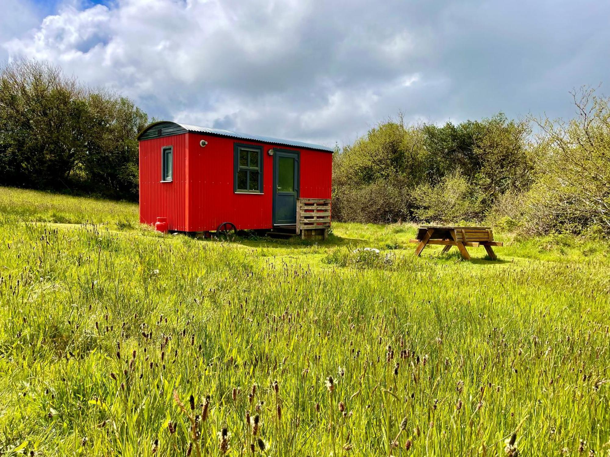 מלון בנטרי Stepping Stones Glamping Little Red מראה חיצוני תמונה