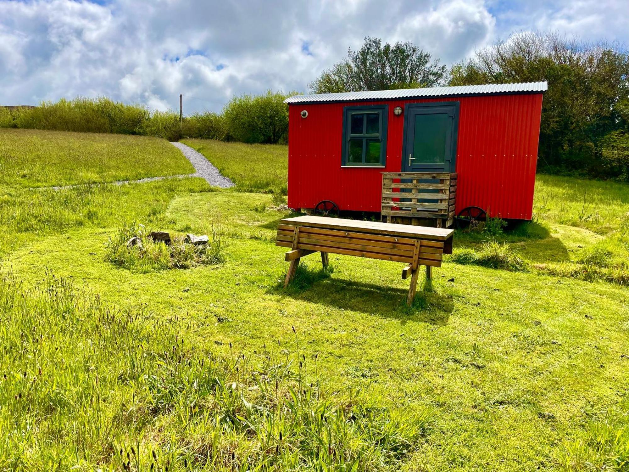מלון בנטרי Stepping Stones Glamping Little Red מראה חיצוני תמונה